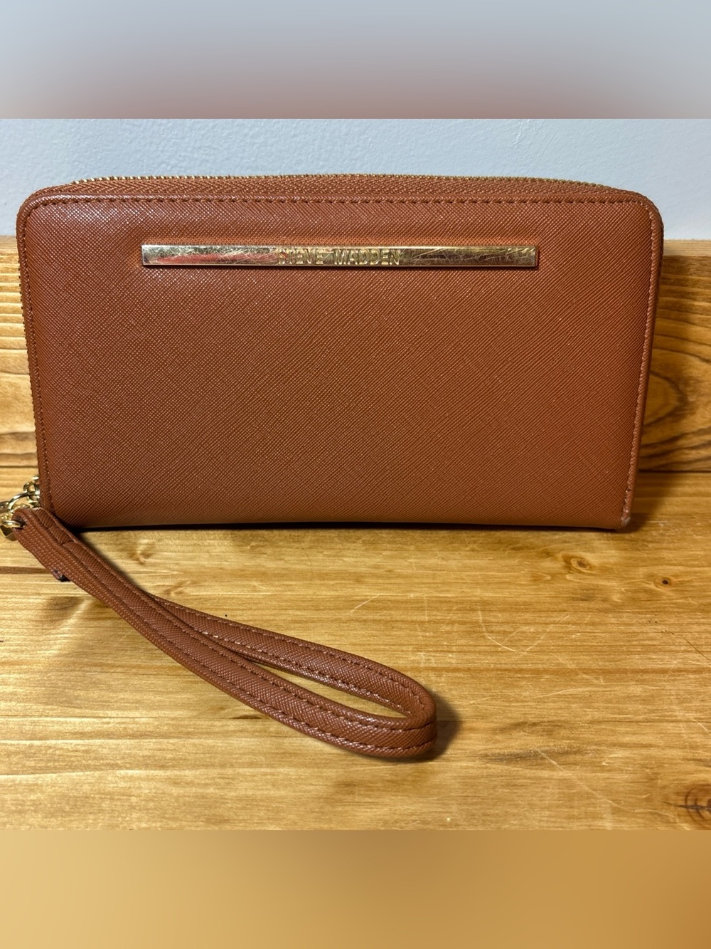 Steve Madden Brown Wristlet Womens Zip Around Wallet Cognac Faux Leather